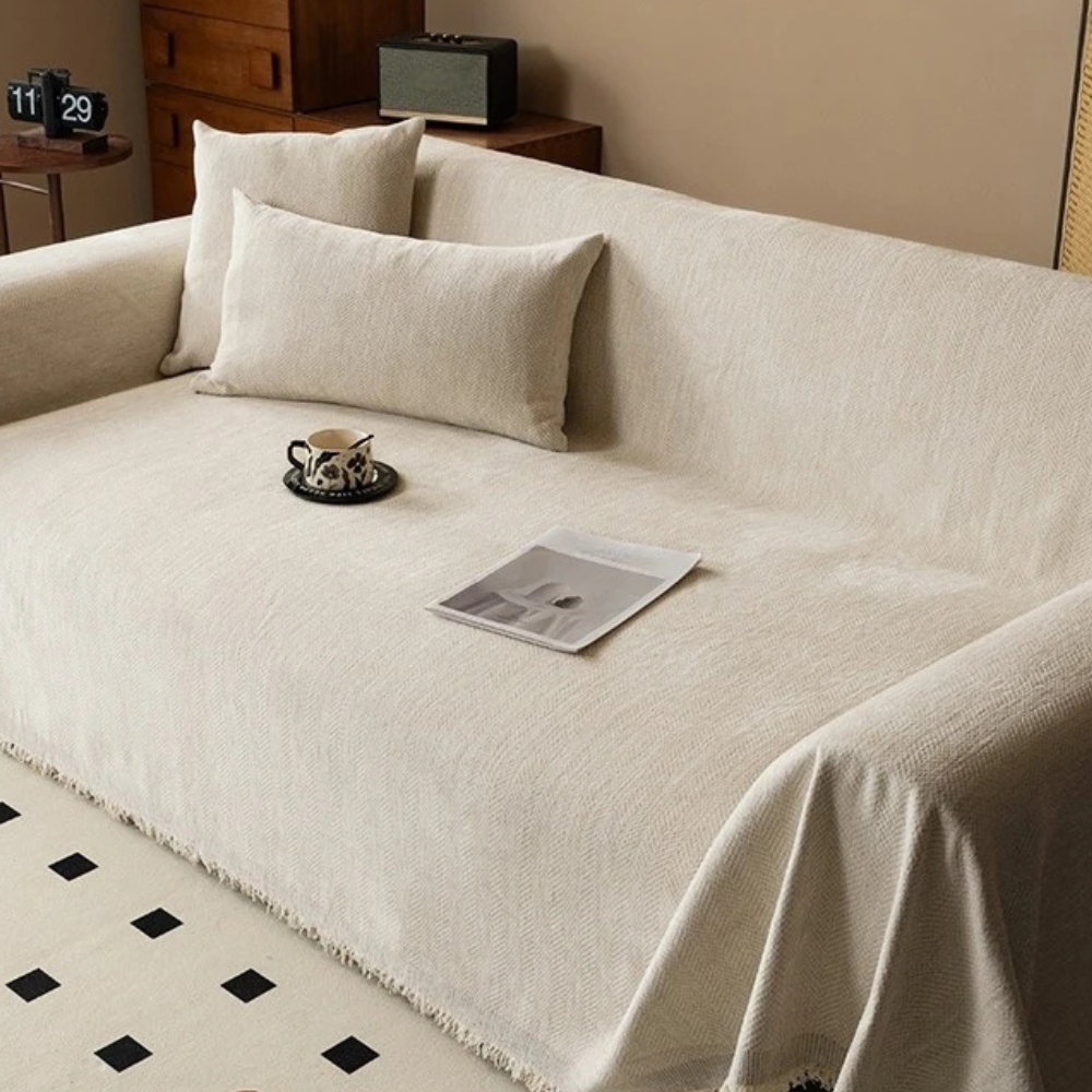 Chic Living - Modern Pet-Friendly Couch Cover with Water-Resistant Finish